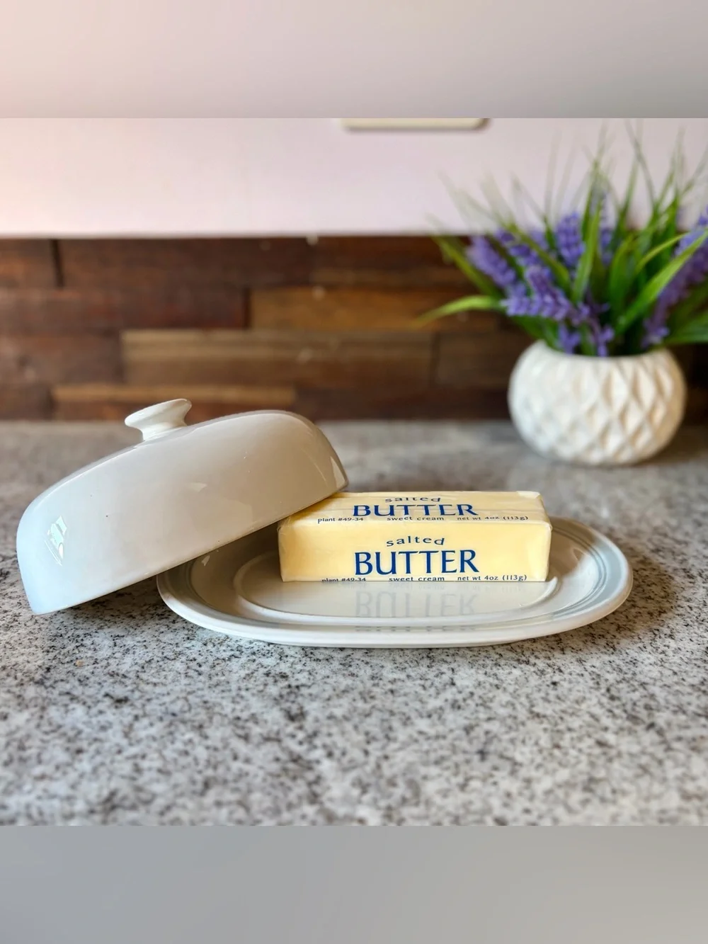 N/A stylish cream